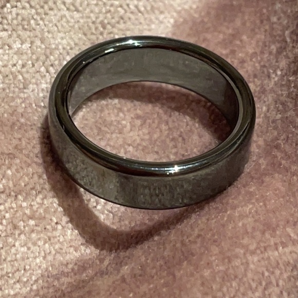 Hematite Ring - Picture 1 of 5